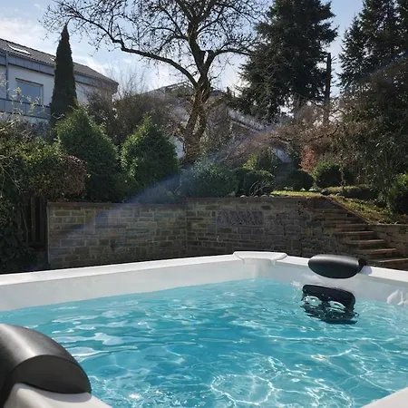 Xl Eifel House Fuer 14 Gaeste Mit Whirlpool, Wintergarten, Mehreren Terrassen Und Balkone Sowie Grossen Garten Schleiden