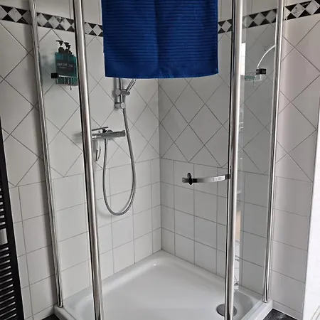 Xl Eifel House Fuer 14 Gaeste Mit Whirlpool, Wintergarten, Mehreren Terrassen Und Balkone Sowie Grossen Garten