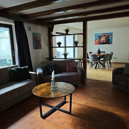 Xl Eifel House Fuer 14 Gaeste Mit Whirlpool, Wintergarten, Mehreren Terrassen Und Balkone Sowie Grossen Garten *
