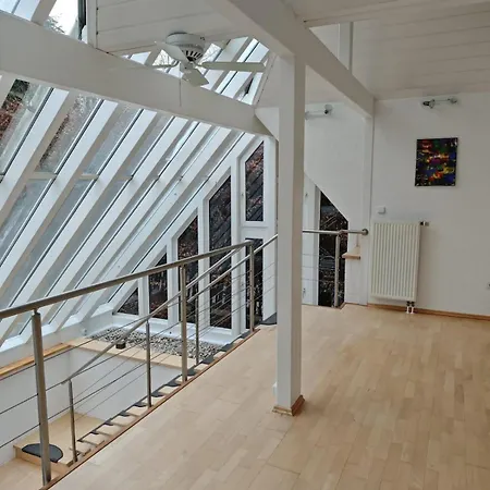Xl Eifel House Fuer 14 Gaeste Mit Whirlpool, Wintergarten, Mehreren Terrassen Und Balkone Sowie Grossen Garten Apartment Schleiden