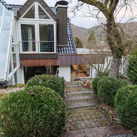 Xl Eifel House Fuer 14 Gaeste Mit Whirlpool, Wintergarten, Mehreren Terrassen Und Balkone Sowie Grossen Garten * Schleiden