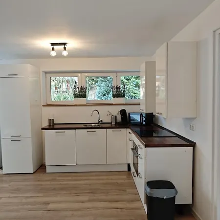 Xl Eifel House Fuer 14 Gaeste Mit Whirlpool, Wintergarten, Mehreren Terrassen Und Balkone Sowie Grossen Garten