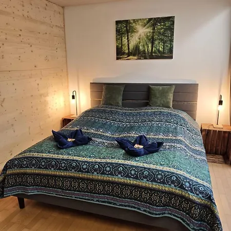 Xl Eifel House Fuer 14 Gaeste Mit Whirlpool, Wintergarten, Mehreren Terrassen Und Balkone Sowie Grossen Garten Schleiden