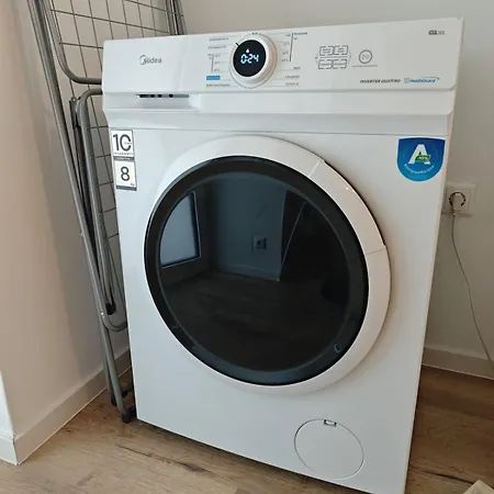 Xl Eifel House Fuer 14 Gaeste Mit Whirlpool, Wintergarten, Mehreren Terrassen Und Balkone Sowie Grossen Garten Apartment Schleiden